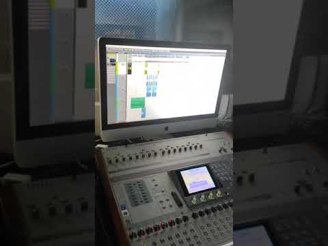 Khaled - Quiere que sea su jevo (ft.Shainny)