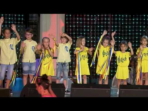 Dječji zbor Trogir - "Mila moja majko"