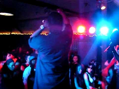 cuttuh and bola perform "good girl"