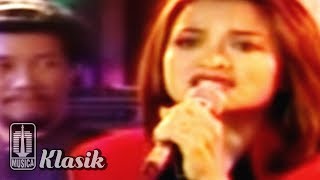 Download lagu Betharia Sonatha - Aku Tak Ingin Sandiwara ( Karaoke Video) mp3