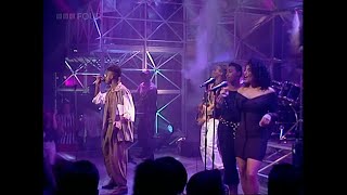 Don E -  Love Makes The World Go Round  - TOTP   - 1992