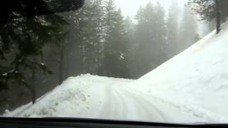 preview picture of video 'Beautiful Snowy Drive'