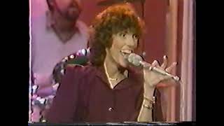 Carpenters - (Want You) Back In My Life Again &amp; Interview - The Merv Griffin Show (1981)