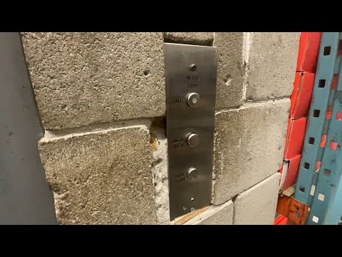 EPIC MOTOR: Schindler Dry-Powered Hydraulic Freight Elevator @ Hudson’s Bay - Mississauga, ON