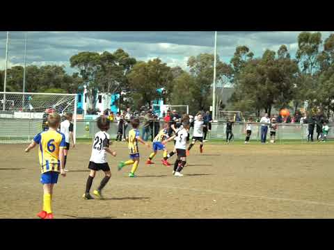 2019 U10's Keilor Cup Final - Avondale Heights FC v Meadow Park FC