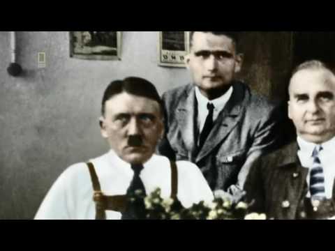 1923: Hitler verfasst im Gefängnis in Landsberg Mein Kampf