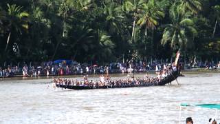 preview picture of video 'ARANMULA UTRUTTATHI BOAT RACE 503 travel views by sabukeralam & travelviewsonline'