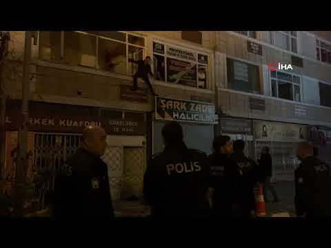 Kayseri’de camları kırıp eşyaları aşağı attı! Polis seferber oldu