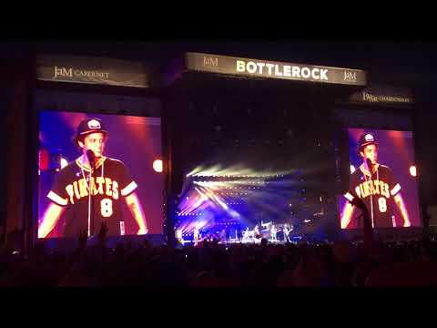 Bruno Mars BottleRock 2018 “ runaway baby“ drum solo May 27, 2018