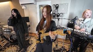 Download lagu Sweet Child O' Mine   Guns N' Roses 첫 합주 라이브 Cover   초면에 합해보자  mp3