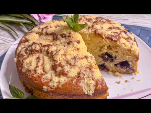 Blueberry cake. Simple and lightning preparation.