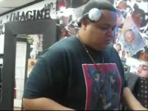 DJ FATFINGAZ AND RICH THE BARBER AT THE SHOP MIXING ON WAX 2009 PART 1!