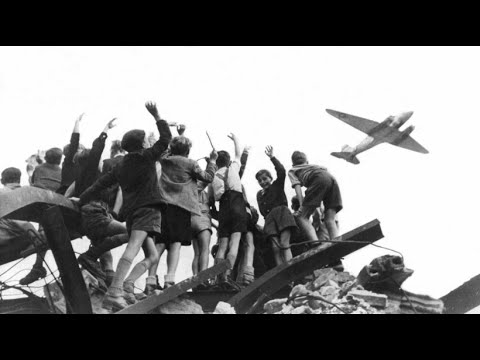 70 years of the Berlin Airlift: Berliners remember the Rosinenbomber