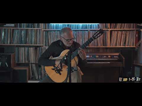 SOLO INSOLENT - Live Concert #2 : Nicolas Guay on acoustic guitar