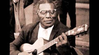 Howlin Wolf - Crying At Daybreak