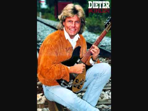 download lagu mp3 mp4 Bizarre Bizarre, download lagu Bizarre Bizarre gratis, unduh video klip Bizarre Bizarre