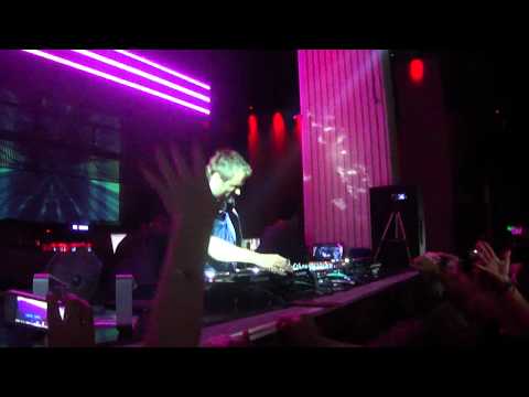 Dash Berlin en Pueblo Limite - Coldplay - Paradise (Fedde le Grand Remix) - 26/1/2012