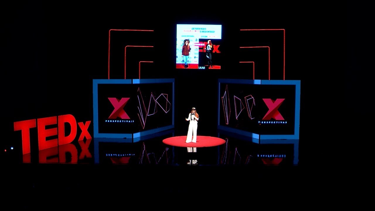 ¿Porqué las mujeres que comunican mejor, ganan mejor? | Regina Carrot | TEDxUANL