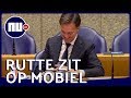 Kamerlid wijst Rutte terecht om gebruik telefoon tijdens debat | NU.nl