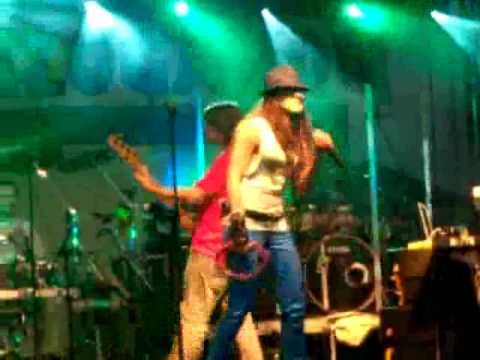 Ewa Farna - Zavři oči  Białogard 2.08.2009