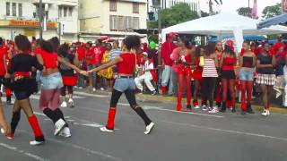 preview picture of video 'Carnaval 2011 Mardi gras Fort de france  part 3'