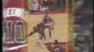 Michael Jordan vs Hawks 1985 - Fearless rookie