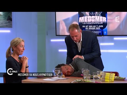 Patrick Cohen hypnotisé par Messmer - C à vous - 26/05/2015