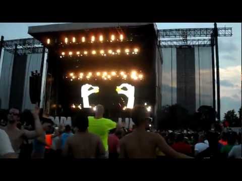 Electric Zoo Day 2 2012 Dada Life - Bananas & Feed the Dada (Closing)