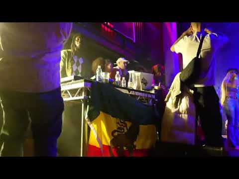 Congo Natty & family JC 2