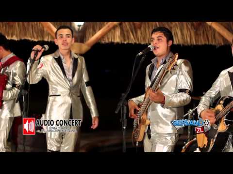 Grupo Codiciado - El Piloto (En Vivo 2016)