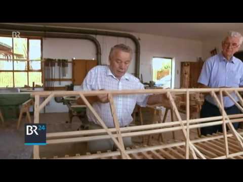 Josef Hauer baut Modell der Basilika St. Martin in Amberg