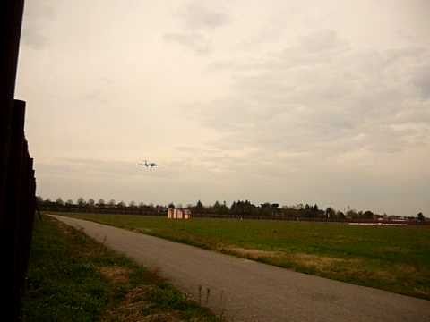 EAGLES AIRLINE "Fokker 100" First Landing in Forlì (LIPK)
