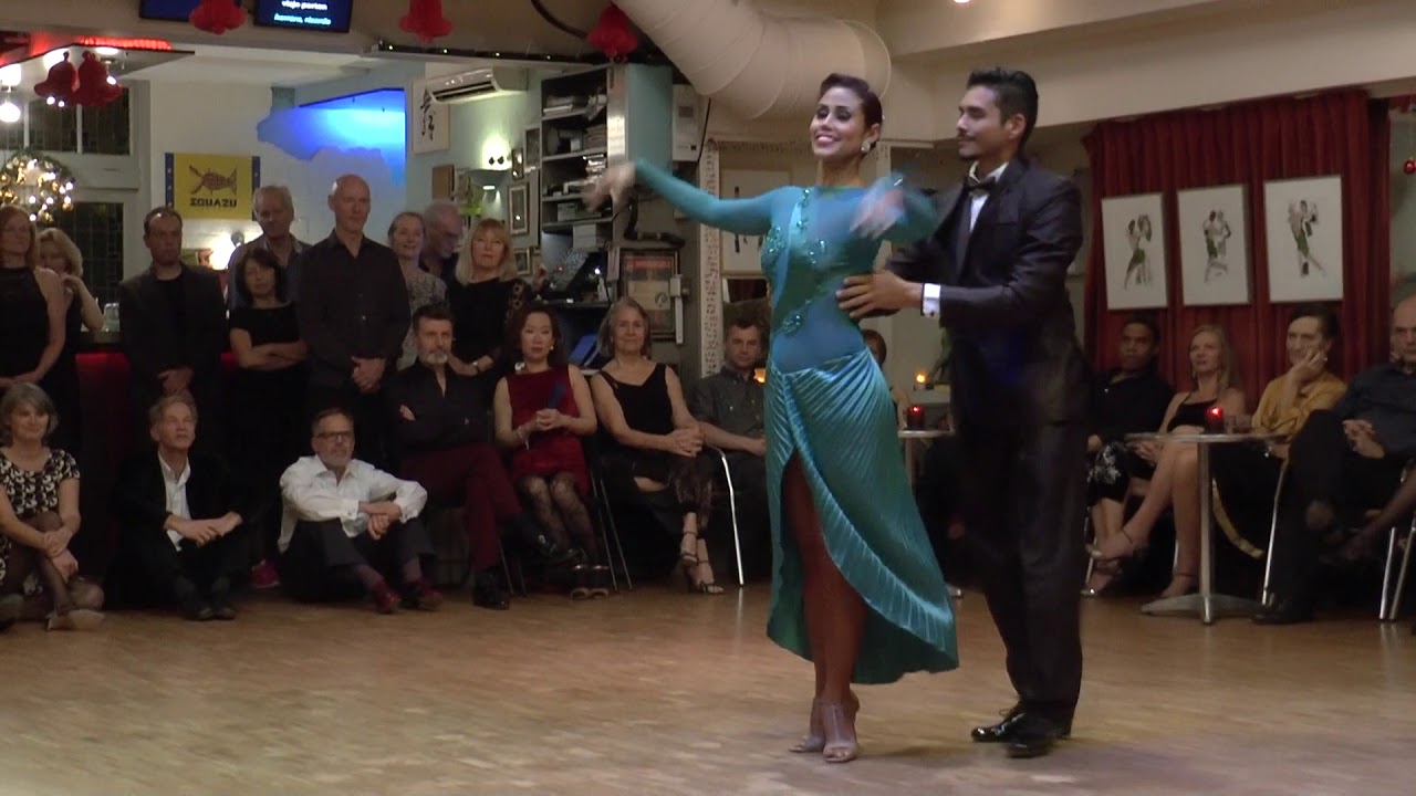Sebastian Avendaño & Tanya Gutierrez in Tango Salon De Plantage (1) "Viejo Porton" R.Biagi