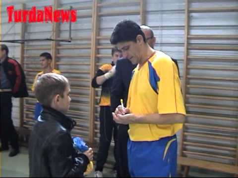 Meci de fotbal demonstrativ la Turda