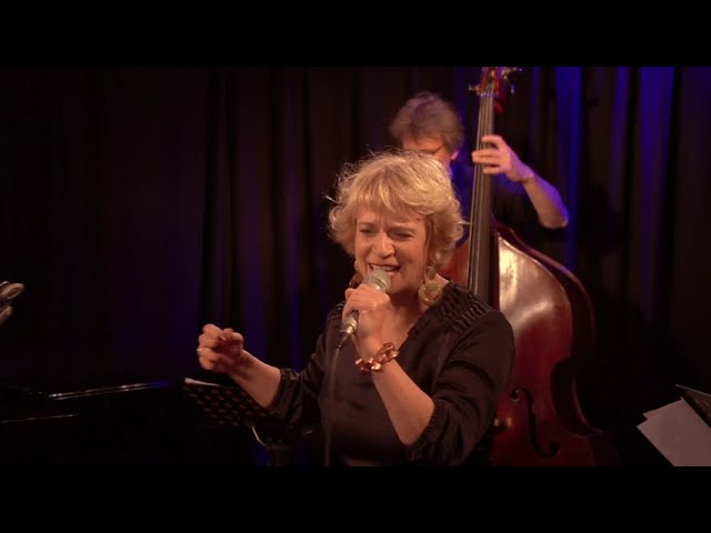 Esther-Kaiser-Youtube-3