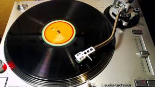 Bob Marley &amp; The Wailers - Waiting In Vain