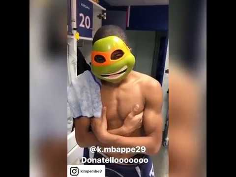 Thiago Silva gets Kylian Mbappe a Michelangelo ninja turtles mask for his Birthday #shorts thumnail
