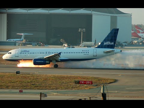 Boeing 747 Engine Exploded make Emergency Landing on the Beach