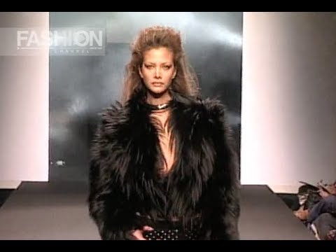 ERREUNO Fall Winter 2001 2002 Milan - Fashion Channel