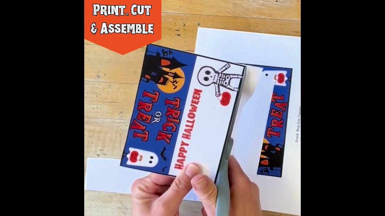 Print, Cut, and Assemble Halloween Trick or Treat Ziplock Bag Toppers #partyprintables #halloween