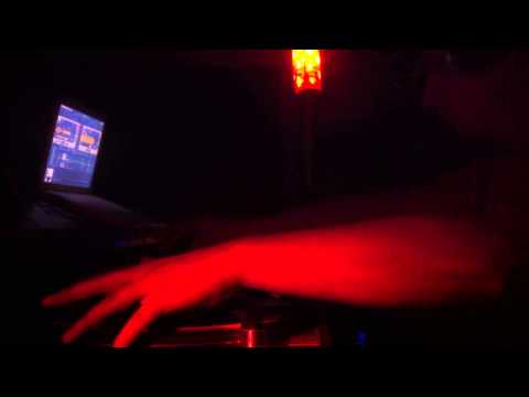 KlirrFaktor @ Raw Nuts Night #7 M-Bia 11.10.2013