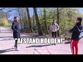 Slijptol houdt met hoepel iedereen op afstand