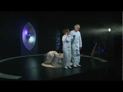 pourquoi la lune est rousse