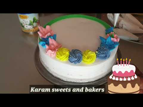 Making a fresh cream cake