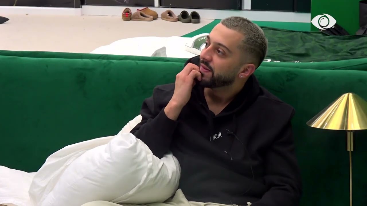 “Do aktrim ti?”/ Egli ngacmon Gjestin gjatë diskutimit: Çfarë femre do ti?
