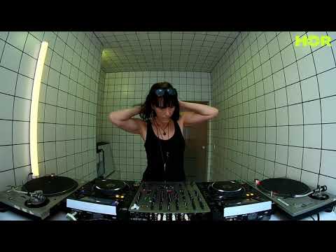 Ibadan Showcase - Mia Grobelny / July 31 / 8pm-9pm