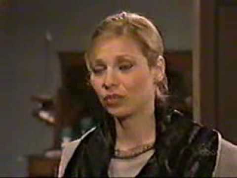 Carly and Zander first kiss  (Pt 1 )