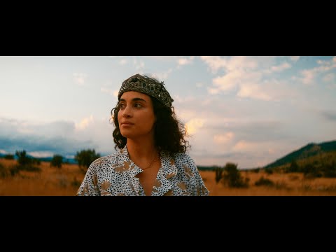 Tráiler en español de Reina Madre