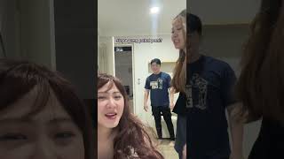 Download lagu Which one is prettier, sis? mp3