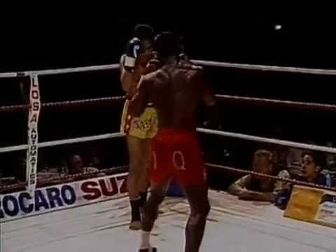 Iwan (The Gentleman) Menes vs Khomsing (Thailand.)